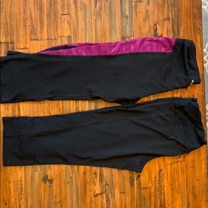 Lot of 2 Old Navy 3/4 Active Wear Fitted Pants